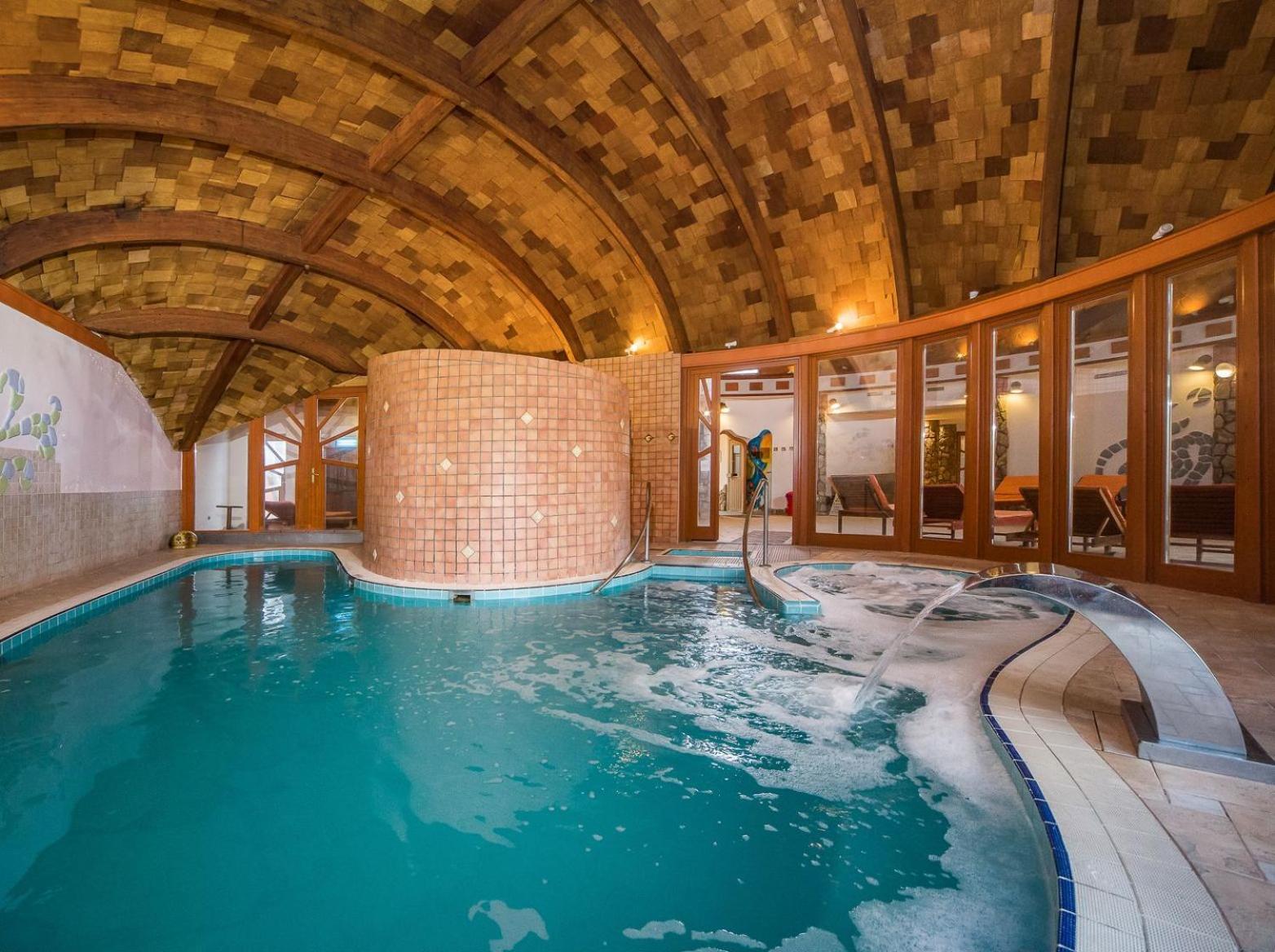 Hotel Piroska Buk Luaran gambar