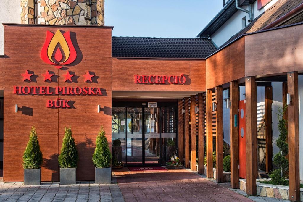Hotel Piroska Buk Luaran gambar